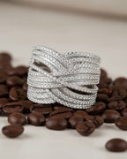 Anillo ROLA de la colección After The Yes en plata 925 con piedras blancas.