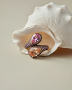 Anillo morganita elegante con diseño contemporáneo y acabado en oro amarillo.