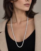 Collar rivière RITA formado por una línea continua de piedras blancas en talla brillante.
