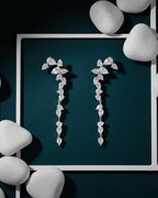 Pendientes Ducky elegantes con múltiples circonitas en talla pera