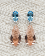Pendientes Juliette con glamour sofisticado y acabado en rodio brillante.