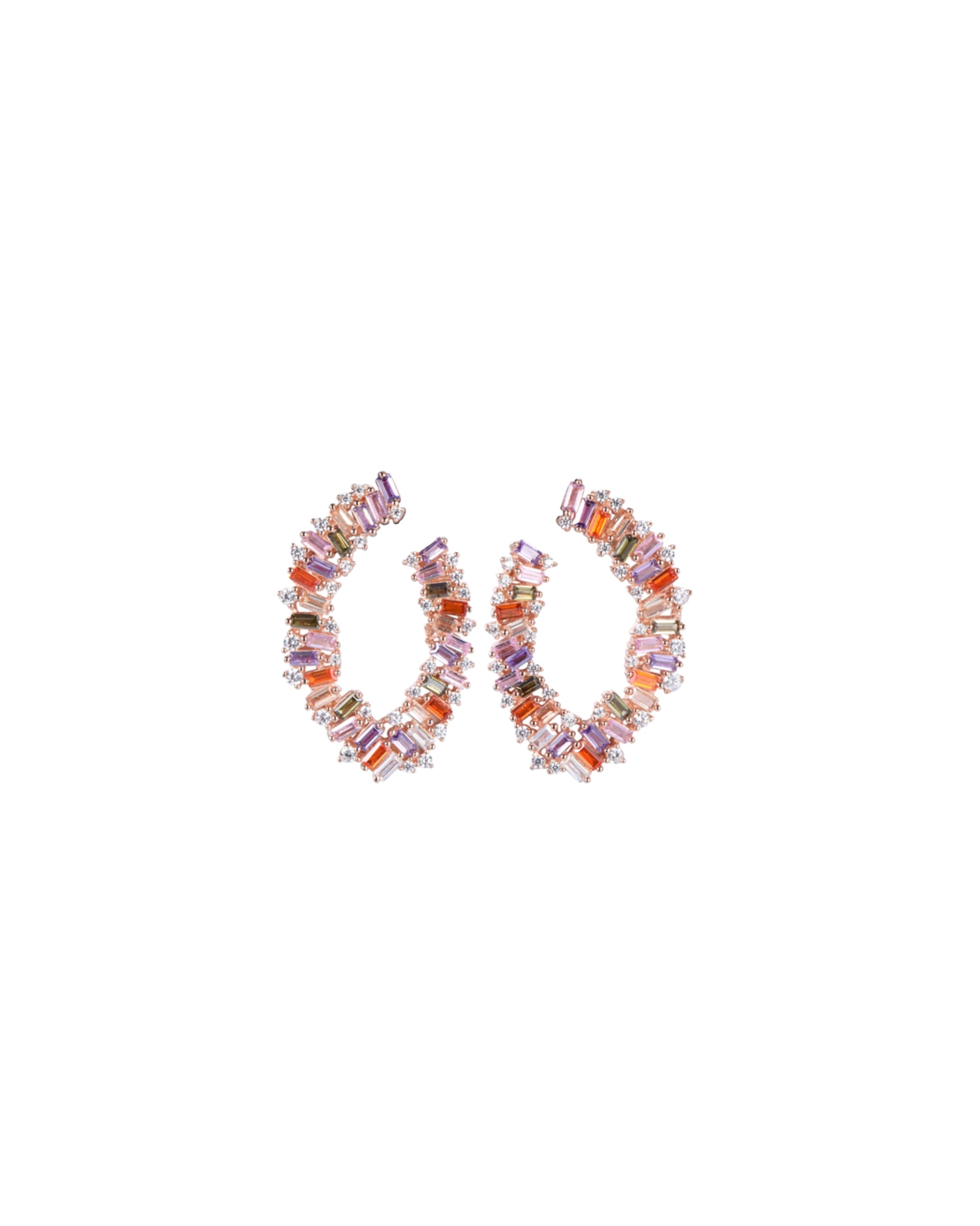 Pendientes glam multicolor con acabado en oro rosa y piedras brillantes.