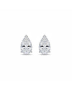 Pendientes Nino con piedra blanca en talla lágrima y acabado elegante en rodio.