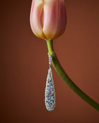 Pendientes Pacific con aguamarina en talla oval y acabado en rodio. Diseño elegante que aporta frescura, luz y sofisticación al look.