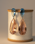 Pendientes de lágrima con acabado en rodio inspirados en el estilo elegante de la Reina Letizia.