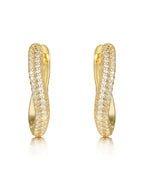 Pendientes Swing en plata 925 con baño de oro amarillo de 18kts y circonitas blancas, inspirados en el jazz de los años 20, con cierre de presión y diámetro de 10 mm.