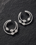 Pendientes Zenit de Sibela Studio con diseño sofisticado inspirado en formas celestiales.