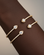 Pulsera Gala con brillo sofisticado y circonitas blancas refinadas.