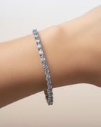 Pulsera MET azul aguamarina con brillo refinado y acabado en rodio.
