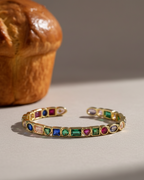 Pulsera TALA de Sibela Studio con piedras multicolores engastadas y chapado en oro amarillo de 18 kt.