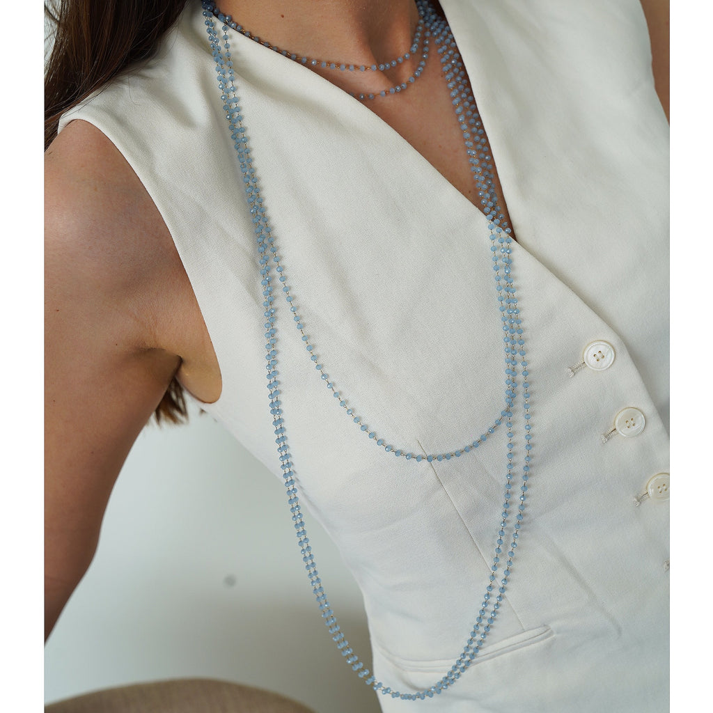 sibila-studio-collar-celeste-collar-largo-bolas-azules-claras-cadena-bolas-incrustadas-largo-collar